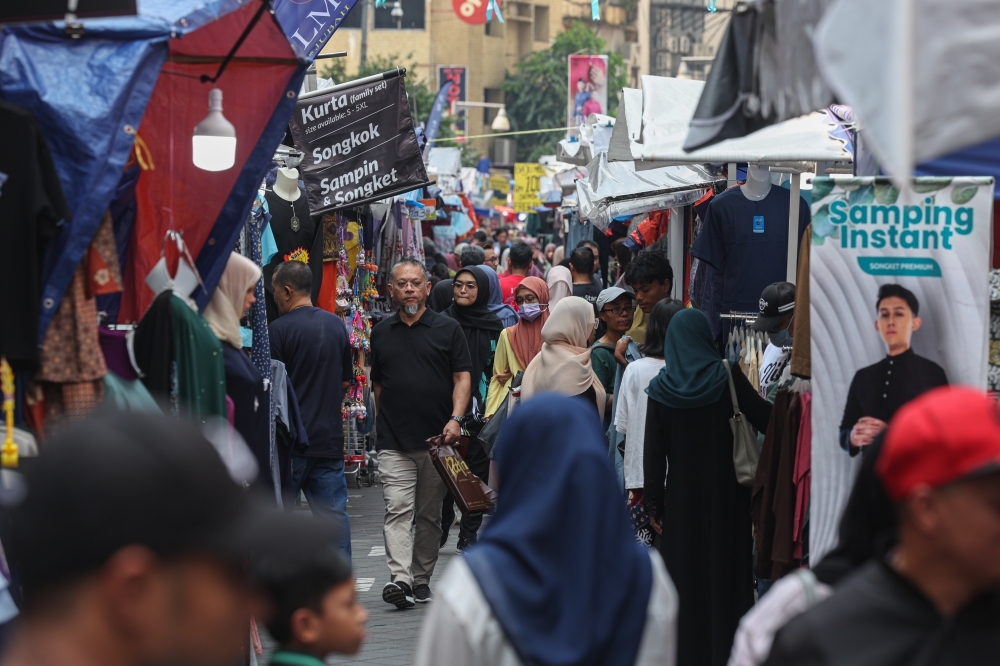 IMG_1880 Malaysian Consumer Spending Set for Robust Growth in 2025