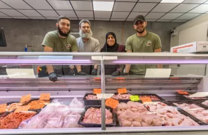 12.3-300x195 Palestinian Family Opens Supermarket in Hulst: "We Had to Travel to Belgium for Halal Meat"