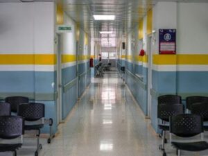 things-to-look-for-in-HIIPPA-compliant-security-systems-300x225 Essential Components of HIPAA-Compliant Healthcare Security Solutions